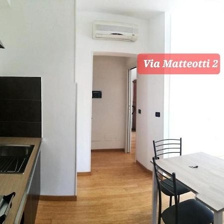Via Matteotti & Via Carracci Apartments Bologne Extérieur photo